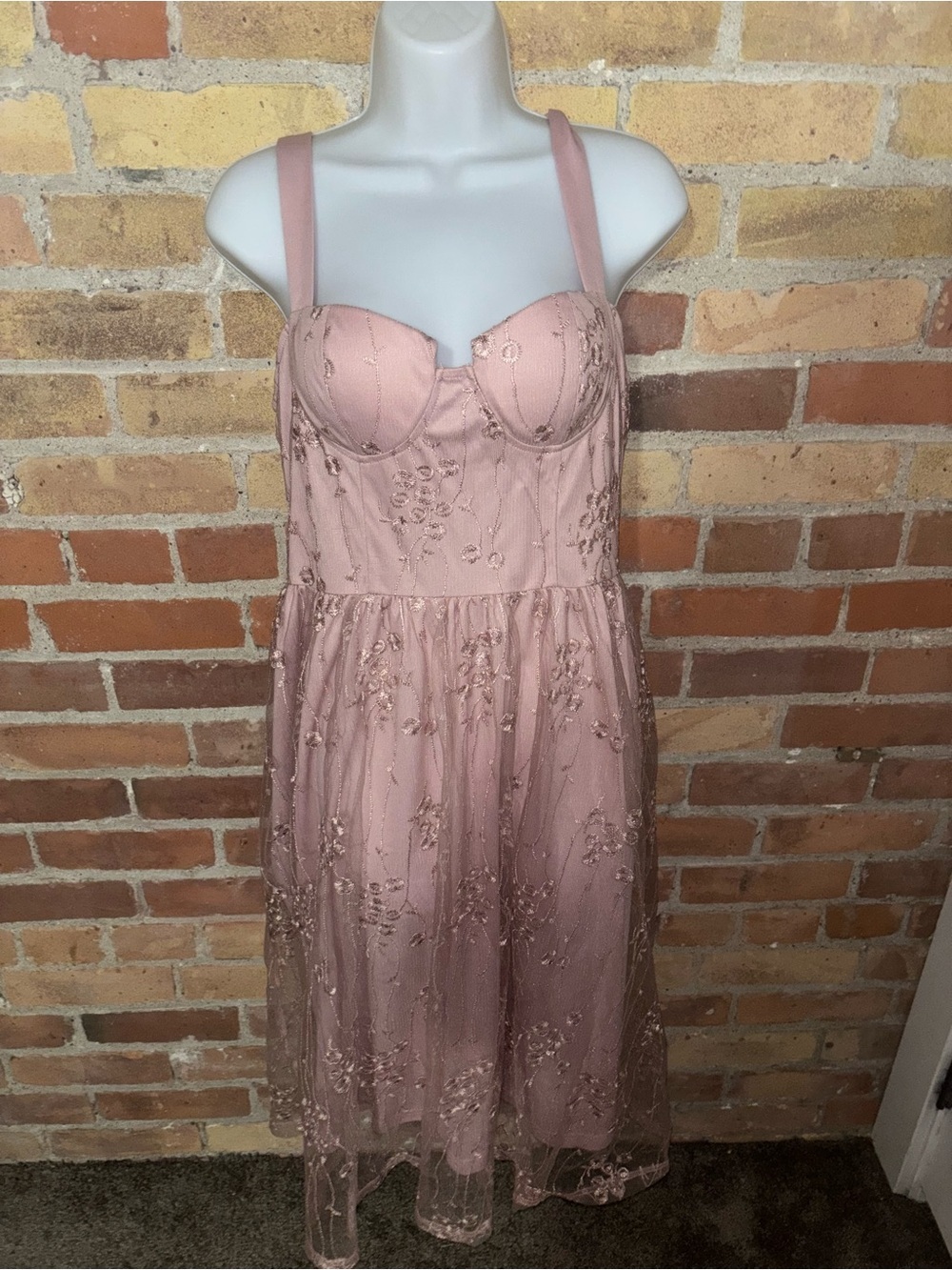JJ’s House Pink Blush Lace Midi Dress Sweetheart Neckline Homecoming Formal New - Picture 3 of 8